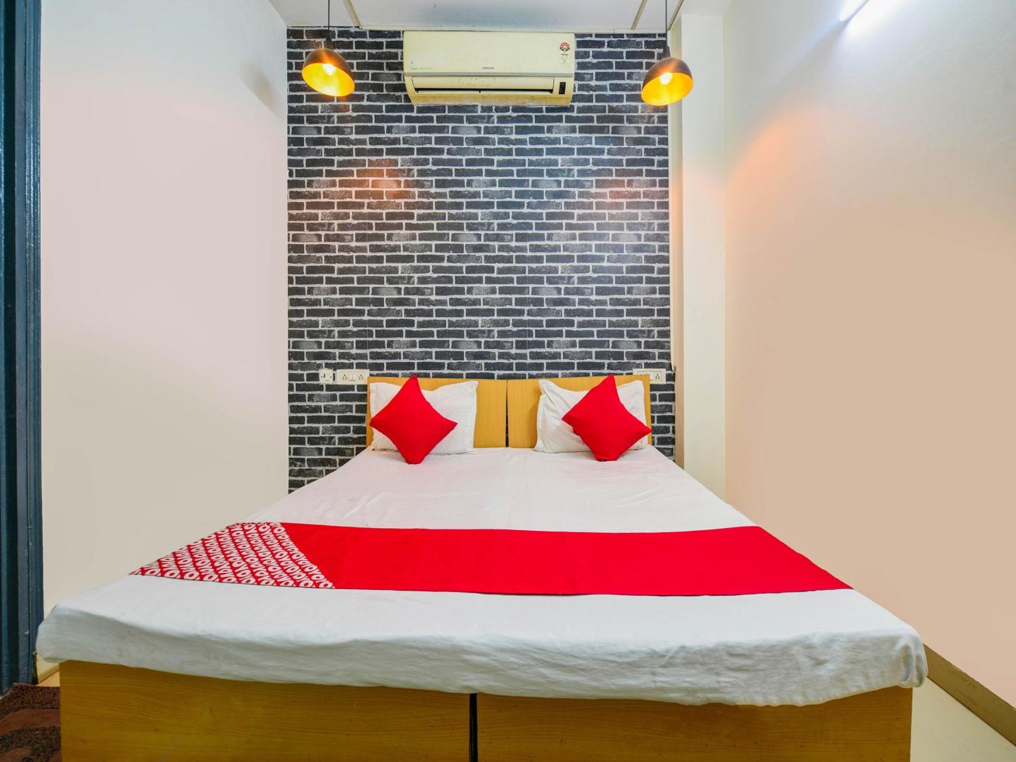 O Unique Delhi Hotel