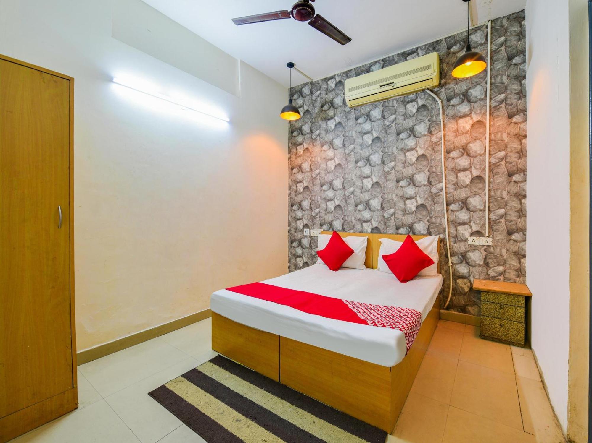 Hotel O Unique Delhi New Delhi